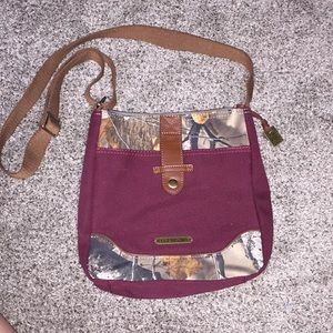 Legendary whitetails cross body purse